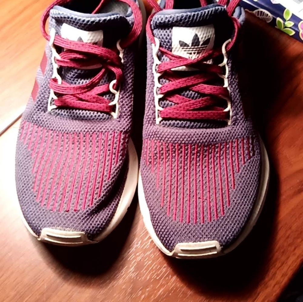 Ladies Adidas shoes & gift